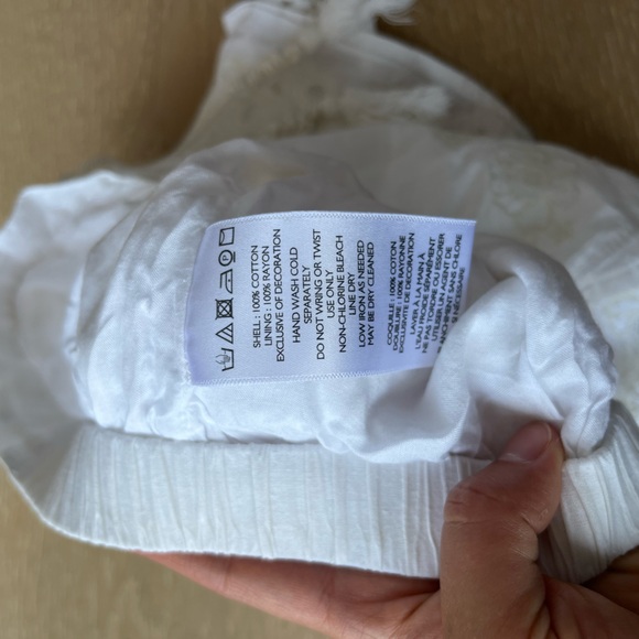 Urban Outfitters Kimchi Blue Cotton Shorts
With Lace Detail - Picture 5 of 5